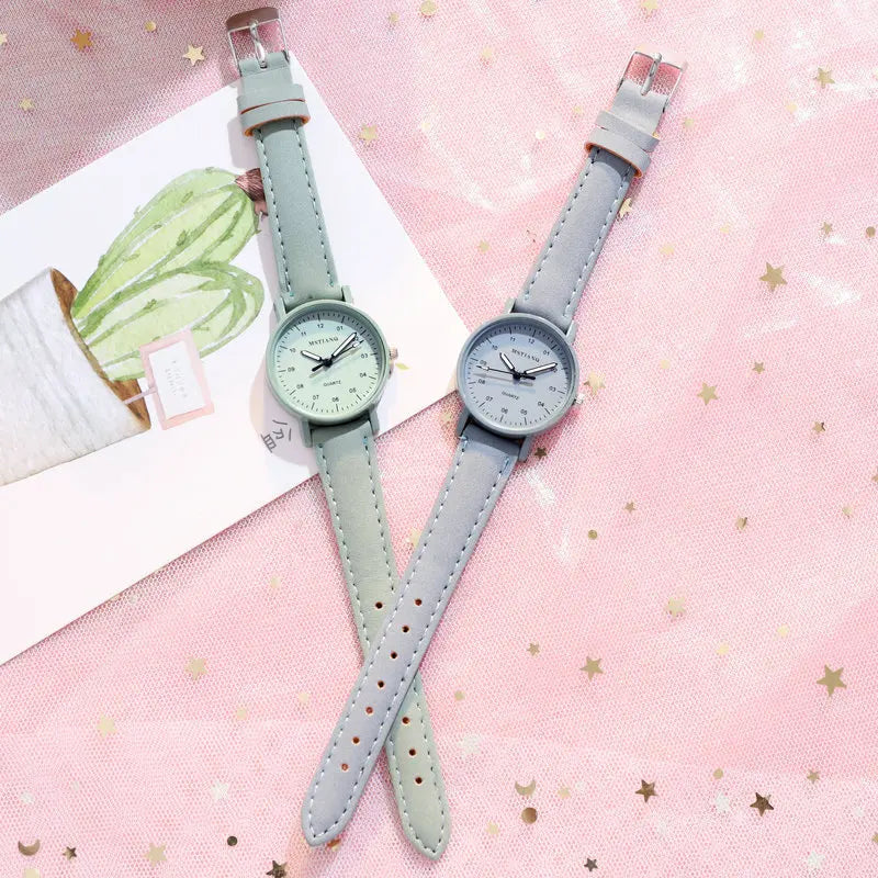 YIKAZE Women's Retro Leather Watch